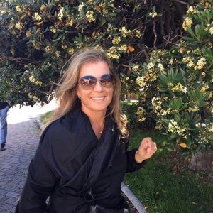 Meet your Posher, Denise